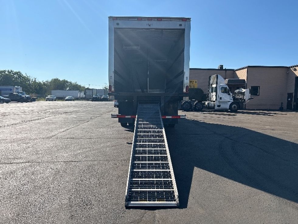 Refrigerated Truck-Light and Medium Duty Trucks-Freightliner-2020-M2-Wilkes Barre-PA-255,273\n\t\tmiles-$ 28,000 - Image 9