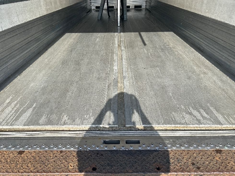 Refrigerated Truck-Light and Medium Duty Trucks-Freightliner-2020-M2-Wilkes Barre-PA-317,597\n\t\tmiles-$ 23,500 - Image 10