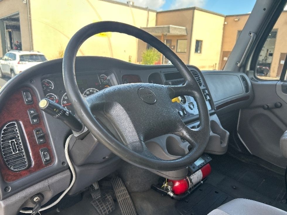Refrigerated Truck-Light and Medium Duty Trucks-Freightliner-2020-M2-Wilkes Barre-PA-317,597\n\t\tmiles-$ 23,500 - Image 17