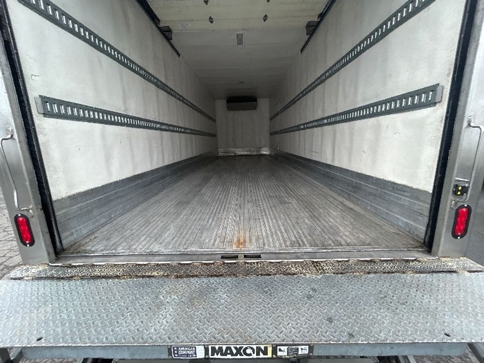 Refrigerated Truck-Light and Medium Duty Trucks-Freightliner-2020-M2-Wilsonville-OR-197,174\n\t\tmiles-$ 56,000 - Image 10