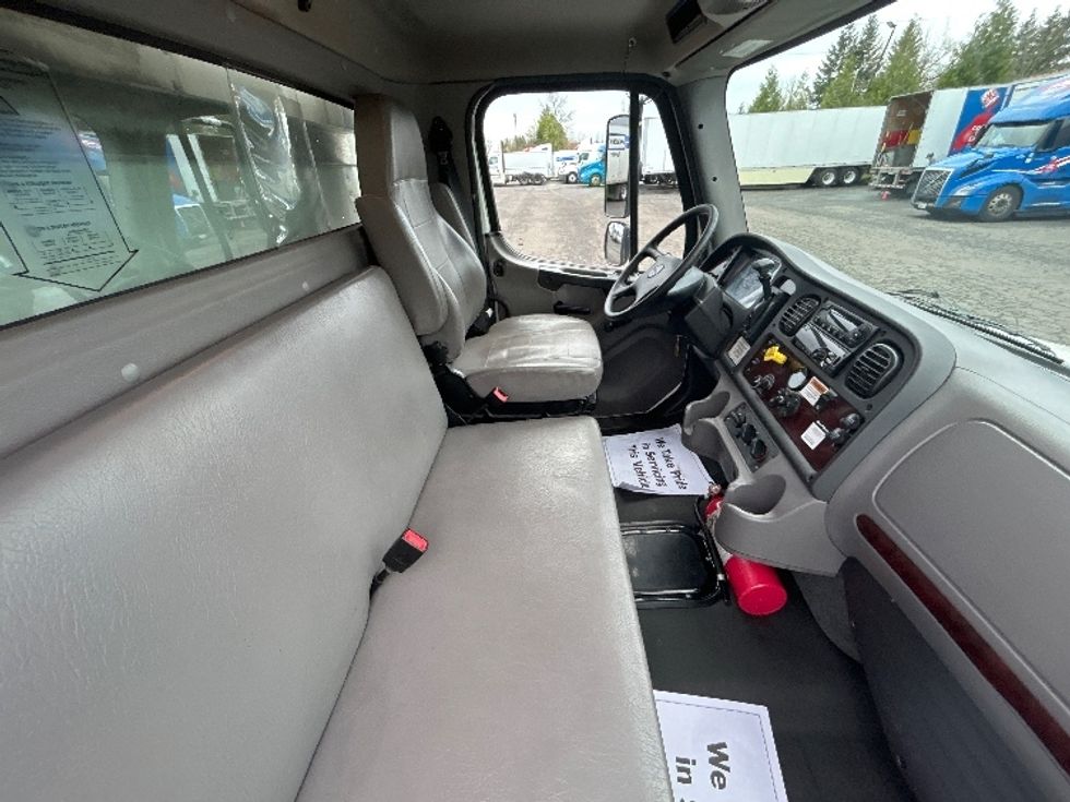 Refrigerated Truck-Light and Medium Duty Trucks-Freightliner-2020-M2-Wilsonville-OR-197,174\n\t\tmiles-$ 56,000 - Image 22