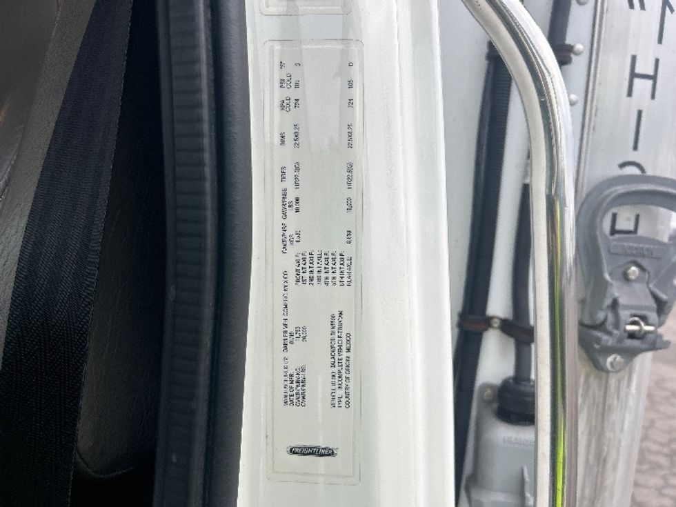 Refrigerated Truck-Light and Medium Duty Trucks-Freightliner-2020-M2-Wilsonville-OR-197,174\n\t\tmiles-$ 56,000 - Image 25