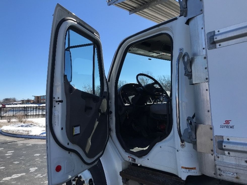 Refrigerated Truck-Light and Medium Duty Trucks-Freightliner-2020-M2-Windsor-WI-274,895\n\t\tmiles-$ 39,250 - Image 16