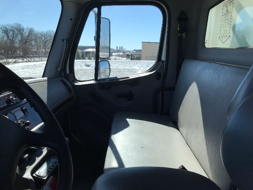 Refrigerated Truck-Light and Medium Duty Trucks-Freightliner-2020-M2-Windsor-WI-274,895\n\t\tmiles-$ 39,250 - Image 19