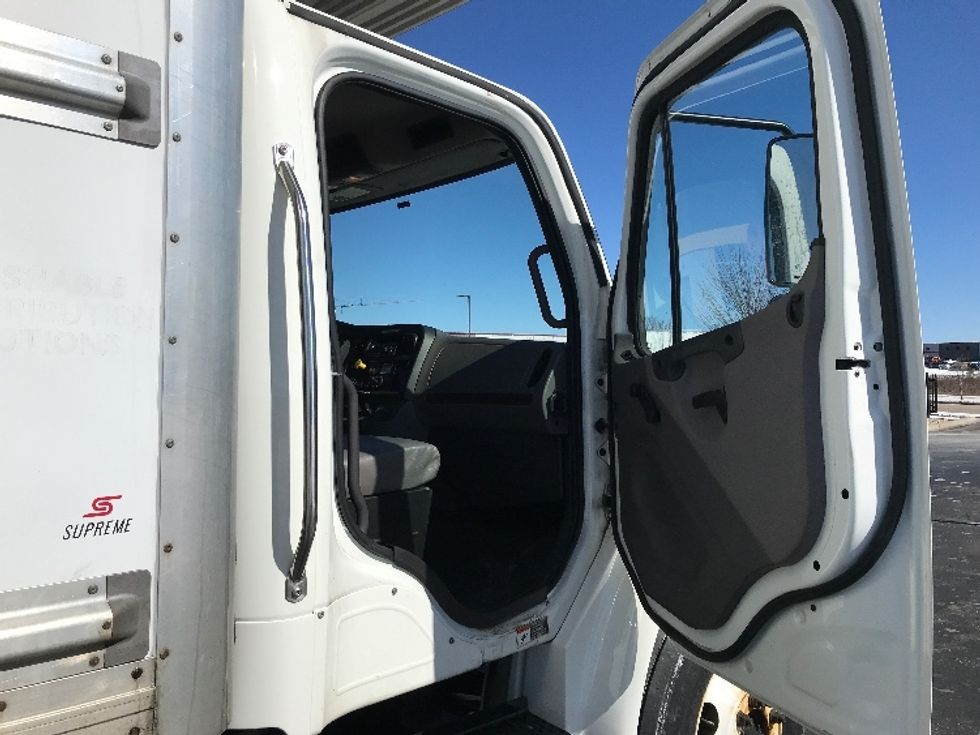 Refrigerated Truck-Light and Medium Duty Trucks-Freightliner-2020-M2-Windsor-WI-274,895\n\t\tmiles-$ 39,250 - Image 20