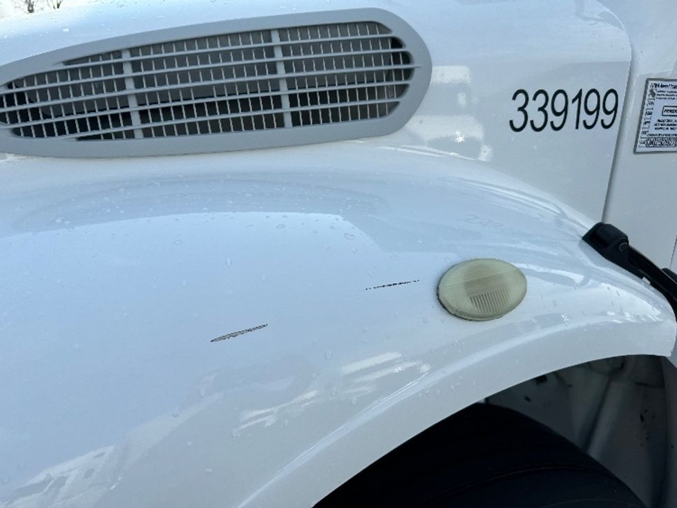 Refrigerated Truck-Light and Medium Duty Trucks-Freightliner-2020-M2-Winston Salem-NC-217,800\n\t\tmiles-$ 67,500 - Image 27