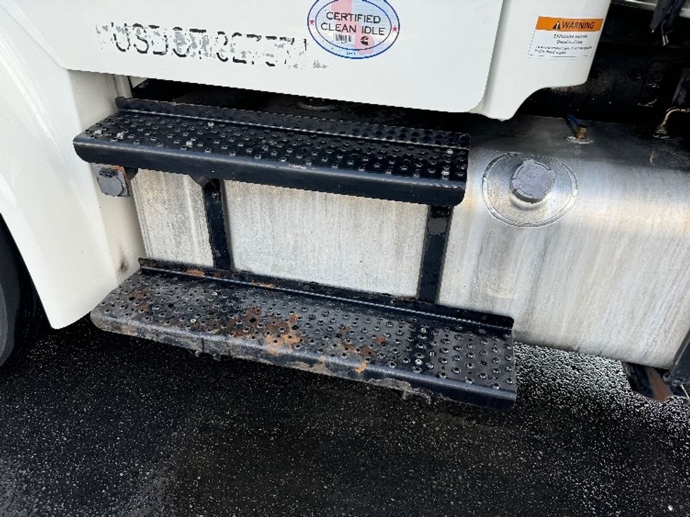 Refrigerated Truck-Light and Medium Duty Trucks-Freightliner-2020-M2-Winston Salem-NC-217,800\n\t\tmiles-$ 67,500 - Image 29