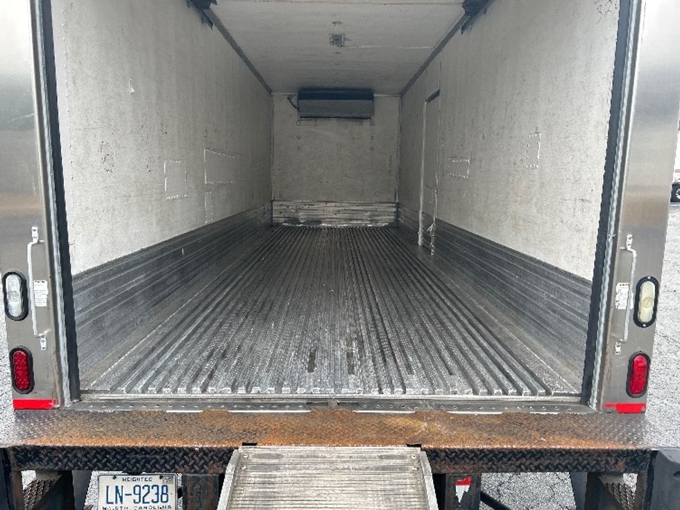 Refrigerated Truck-Light and Medium Duty Trucks-Freightliner-2020-M2-Winston Salem-NC-270,491\n\t\tmiles-$ 31,000 - Image 10