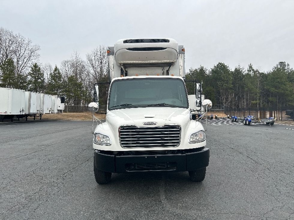 Refrigerated Truck-Light and Medium Duty Trucks-Freightliner-2020-M2-Winston Salem-NC-270,491\n\t\tmiles-$ 31,000 - Image 2