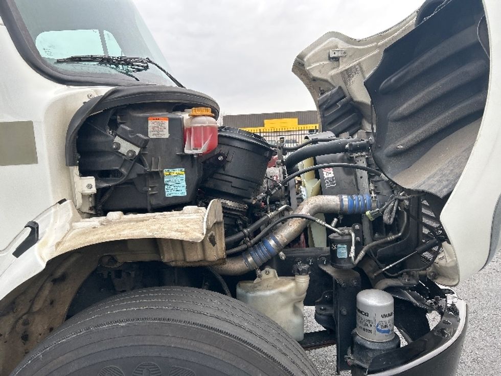 Refrigerated Truck-Light and Medium Duty Trucks-Freightliner-2020-M2-Winston Salem-NC-270,491\n\t\tmiles-$ 31,000 - Image 23