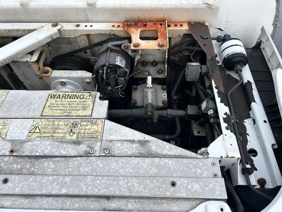 Refrigerated Truck-Light and Medium Duty Trucks-Freightliner-2020-M2-Winston Salem-NC-270,491\n\t\tmiles-$ 31,000 - Image 26