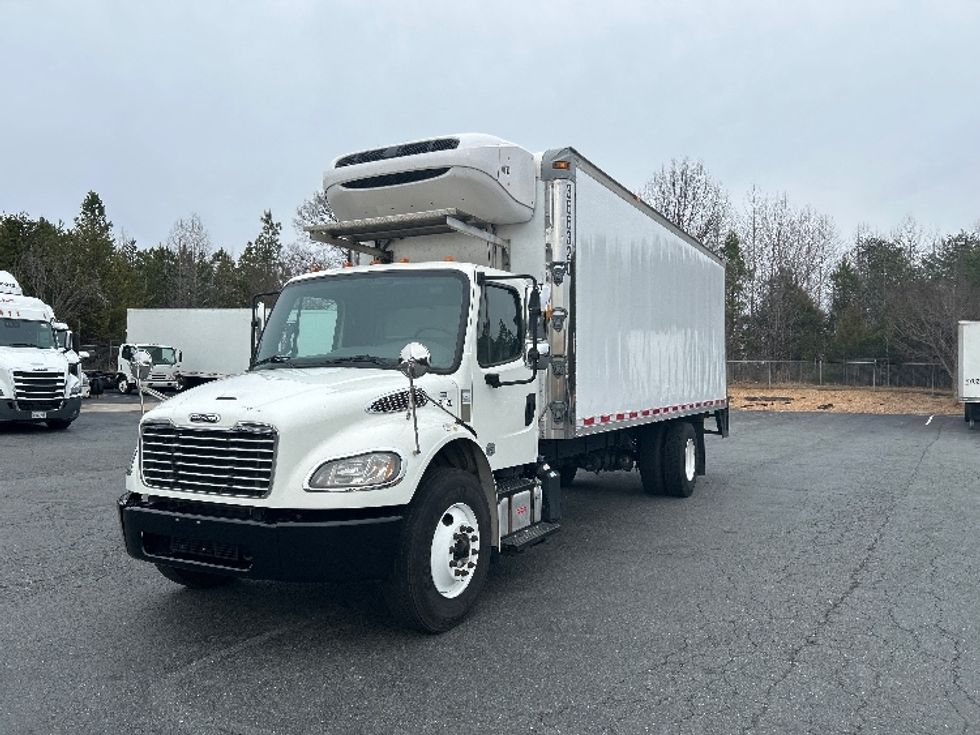 Refrigerated Truck-Light and Medium Duty Trucks-Freightliner-2020-M2-Winston Salem-NC-270,491\n\t\tmiles-$ 31,000 - Image 3