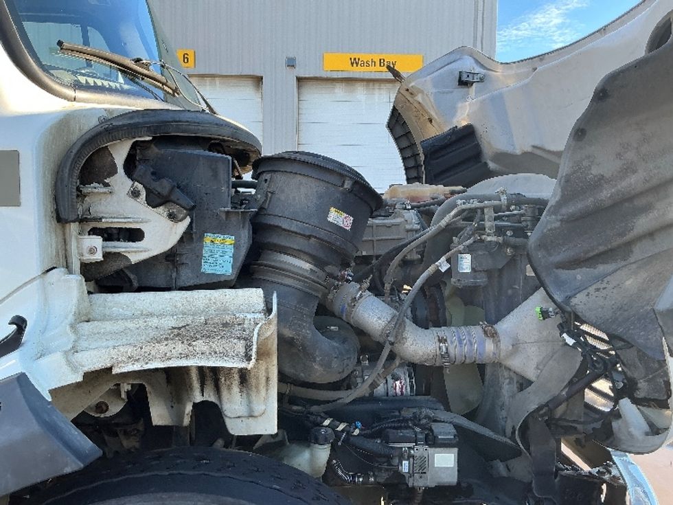 Refrigerated Truck-Light and Medium Duty Trucks-Freightliner-2020-M211264S-Edmonton-AB-656,262\n\t\tkm-$ 121,500 - Image 23