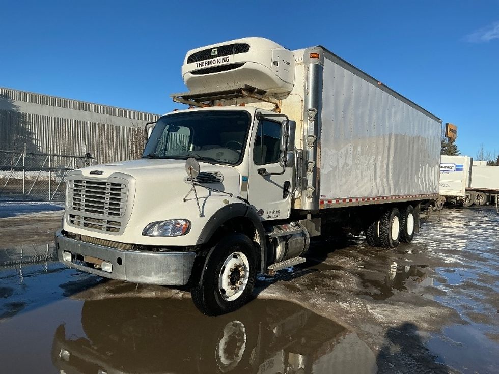 Refrigerated Truck-Light and Medium Duty Trucks-Freightliner-2020-M211264S-Edmonton-AB-656,262\n\t\tkm-$ 121,500 - Image 3