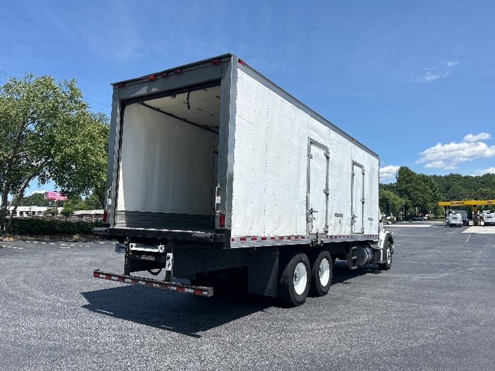Refrigerated Truck-Light and Medium Duty Trucks-Freightliner-2020-M211264S-Forest Park-GA-351,433\n\t\tmiles-$ 98,000 - Image 12