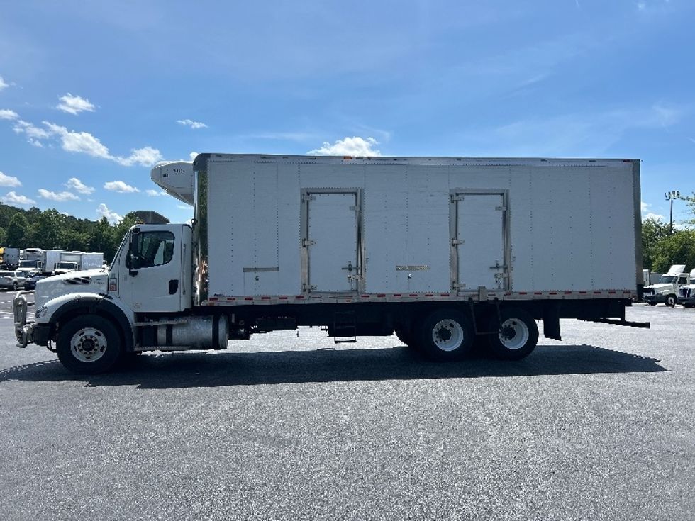 Refrigerated Truck-Light and Medium Duty Trucks-Freightliner-2020-M211264S-Forest Park-GA-351,433\n\t\tmiles-$ 98,000 - Image 4