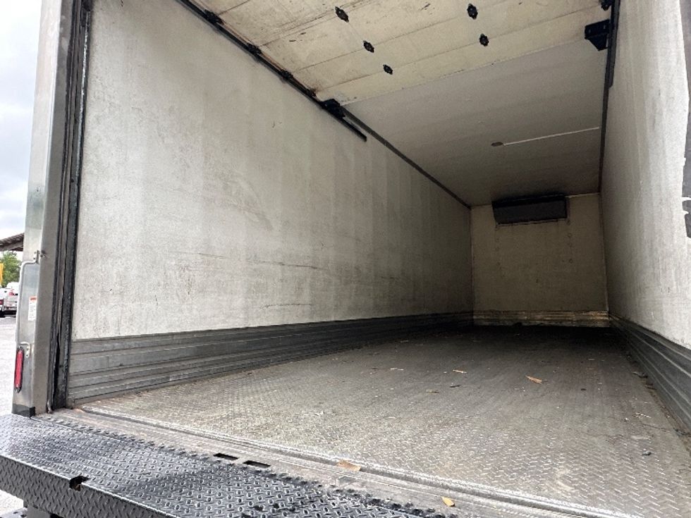 Refrigerated Truck-Light and Medium Duty Trucks-Freightliner-2020-M211264S-Forest Park-GA-462,109\n\t\tmiles-$ 91,500 - Image 11
