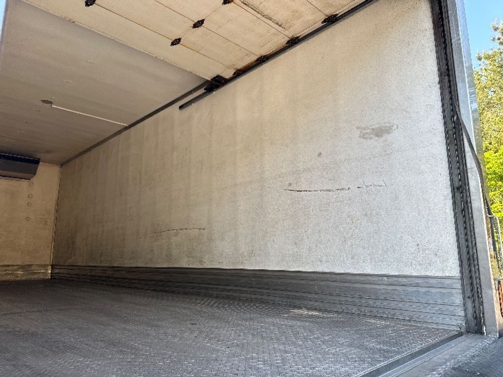 Refrigerated Truck-Light and Medium Duty Trucks-Freightliner-2020-M211264S-Forest Park-GA-494,395\n\t\tmiles-$ 92,500 - Image 12