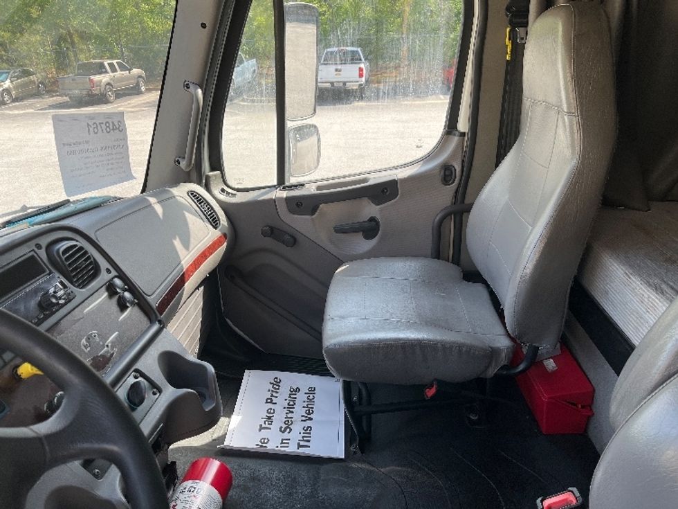 Refrigerated Truck-Light and Medium Duty Trucks-Freightliner-2020-M211264S-Forest Park-GA-520,537\n\t\tmiles-$ 88,500 - Image 19