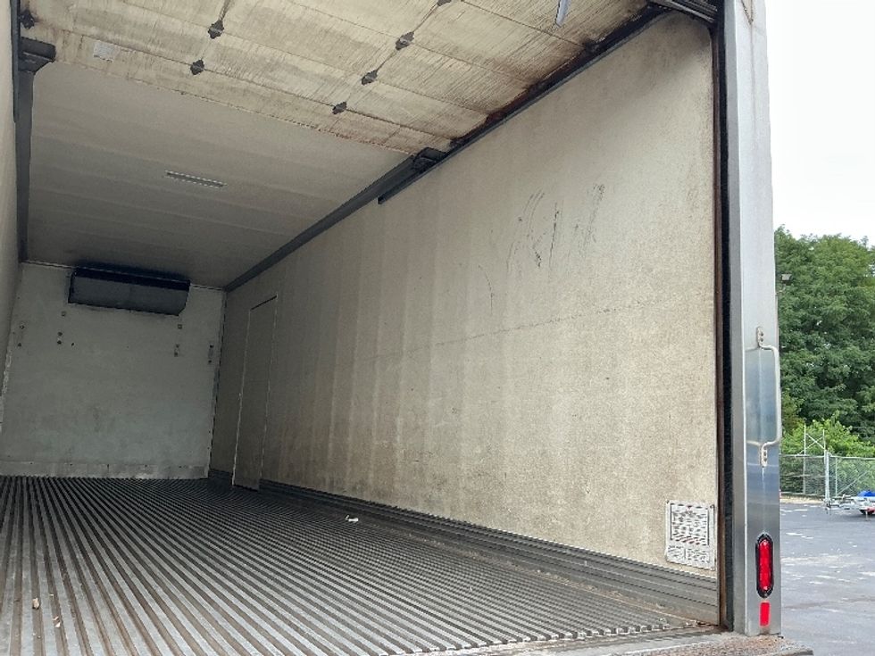 Refrigerated Truck-Light and Medium Duty Trucks-Freightliner-2020-M211264S-Indianapolis-IN-407,070\n\t\tmiles-$ 67,750 - Image 12