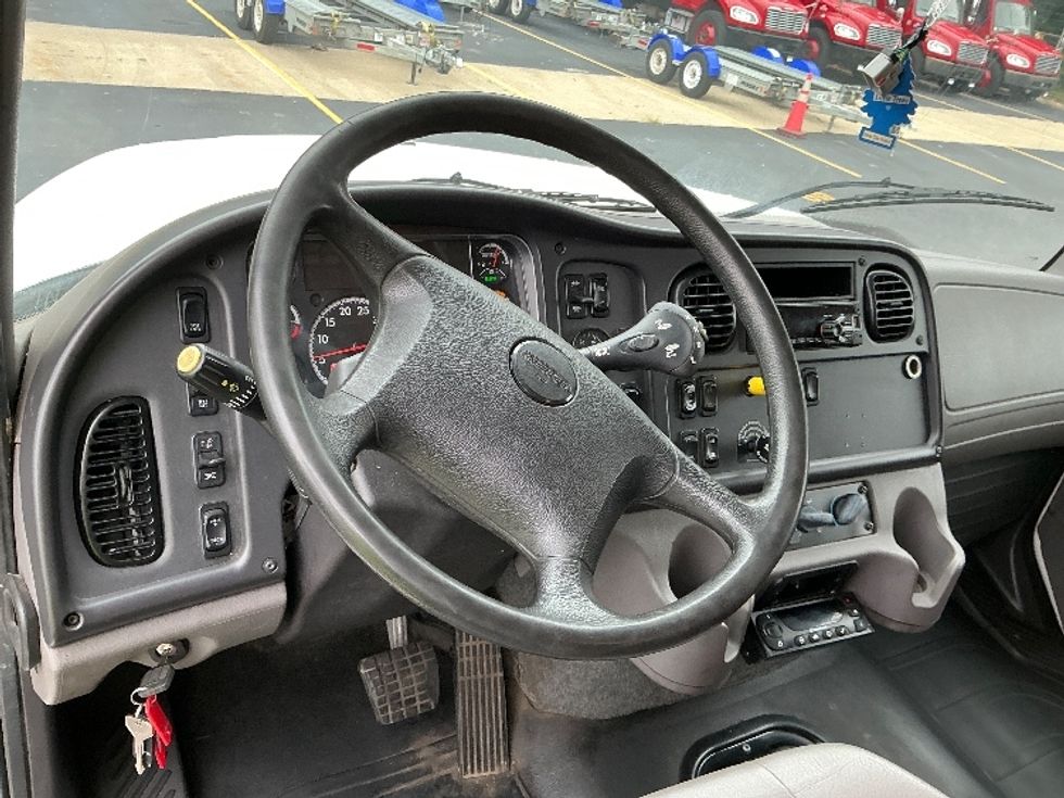 Refrigerated Truck-Light and Medium Duty Trucks-Freightliner-2020-M211264S-Indianapolis-IN-407,070\n\t\tmiles-$ 67,750 - Image 18