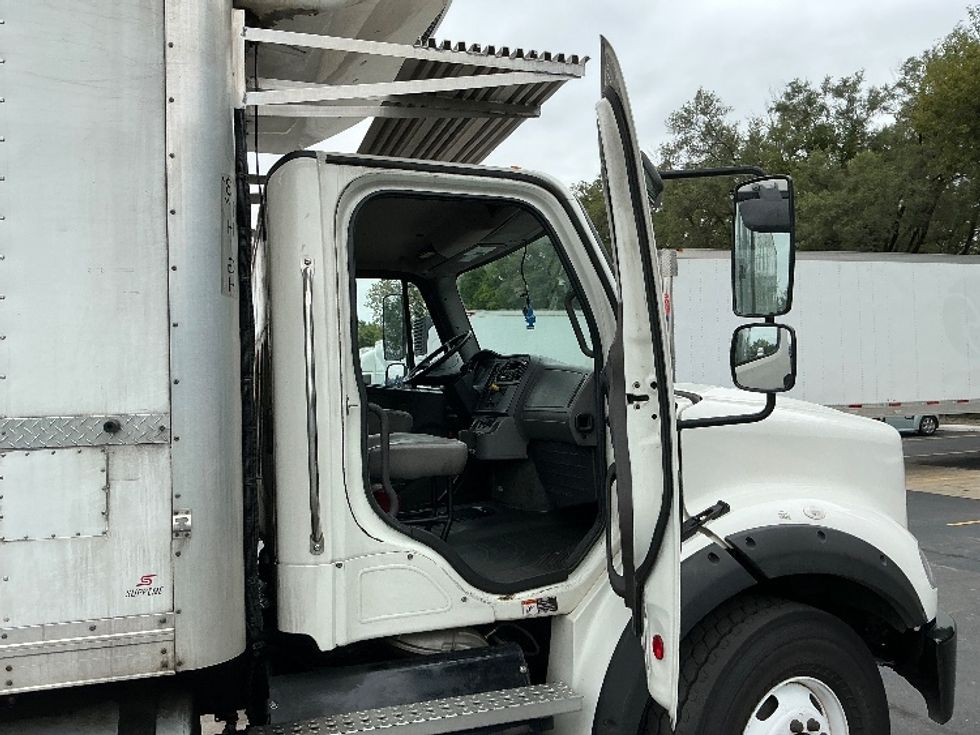Refrigerated Truck-Light and Medium Duty Trucks-Freightliner-2020-M211264S-Indianapolis-IN-407,070\n\t\tmiles-$ 67,750 - Image 20