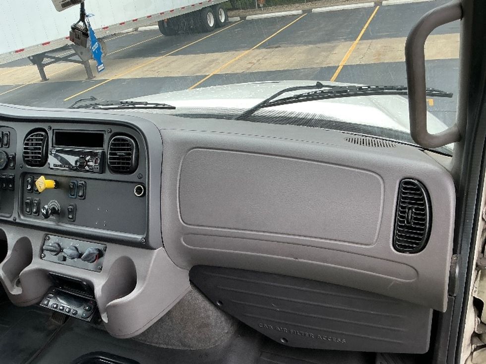 Refrigerated Truck-Light and Medium Duty Trucks-Freightliner-2020-M211264S-Indianapolis-IN-407,070\n\t\tmiles-$ 67,750 - Image 21