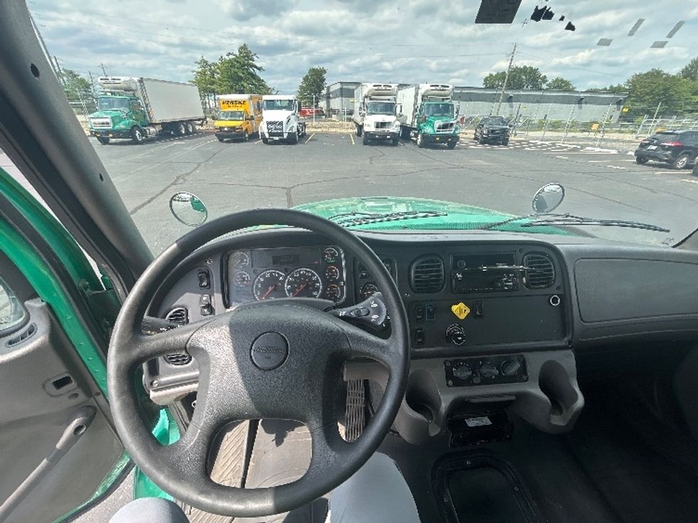 Refrigerated Truck-Light and Medium Duty Trucks-Freightliner-2020-M211264S-Indianapolis-IN-416,851\n\t\tmiles-$ 82,750 - Image 18