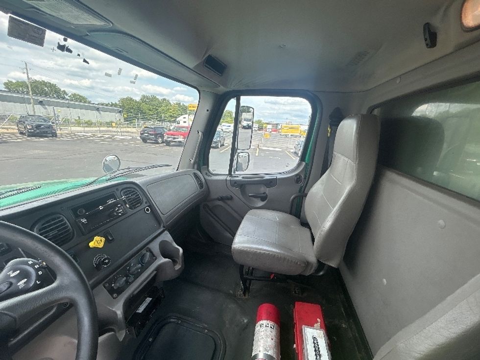 Refrigerated Truck-Light and Medium Duty Trucks-Freightliner-2020-M211264S-Indianapolis-IN-416,851\n\t\tmiles-$ 82,750 - Image 19