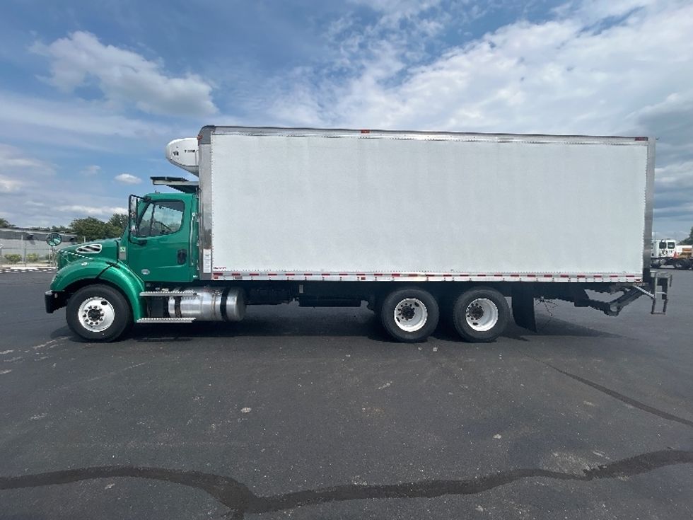 Refrigerated Truck-Light and Medium Duty Trucks-Freightliner-2020-M211264S-Indianapolis-IN-416,851\n\t\tmiles-$ 82,750 - Image 4