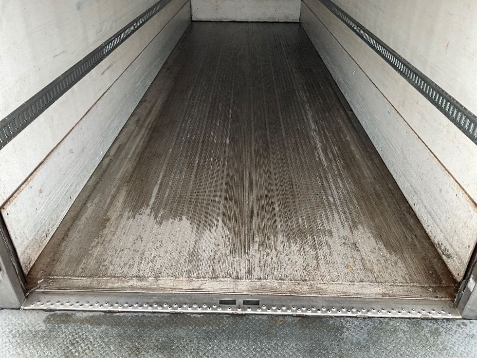 Refrigerated Truck-Light and Medium Duty Trucks-Freightliner-2020-M211264S-Indianapolis-IN-591,876\n\t\tmiles-$ 80,750 - Image 10