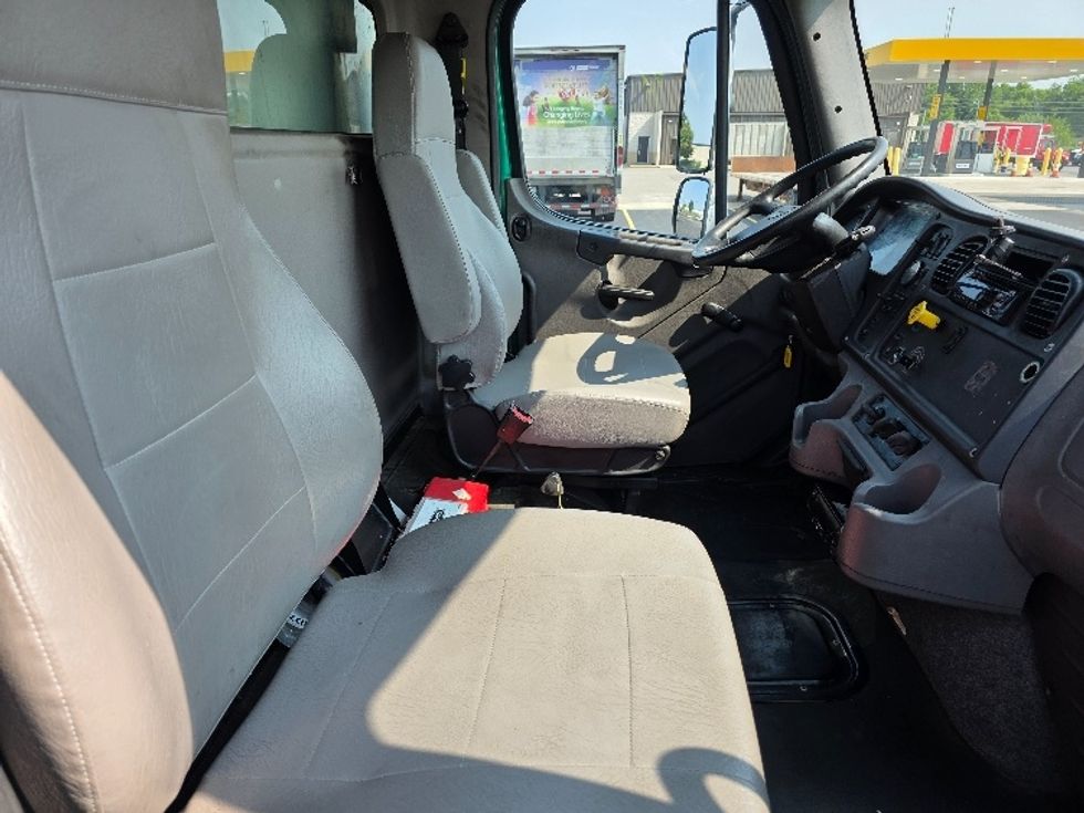 Refrigerated Truck-Light and Medium Duty Trucks-Freightliner-2020-M211264S-Indianapolis-IN-600,293\n\t\tmiles-$ 75,250 - Image 22