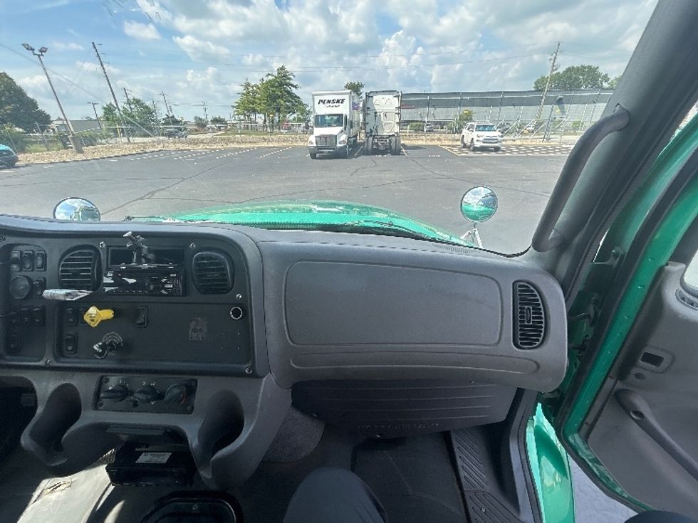 Refrigerated Truck-Light and Medium Duty Trucks-Freightliner-2020-M211264S-Indianapolis-IN-600,293\n\t\tmiles-$ 75,250 - Image 21
