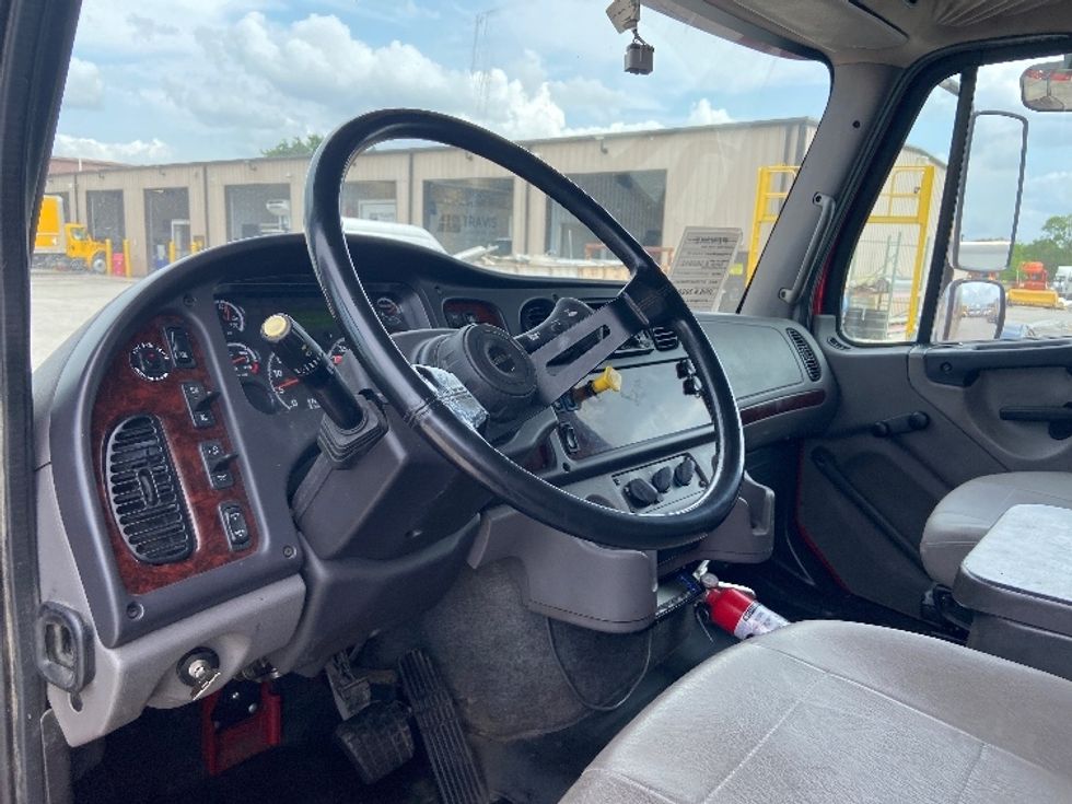 Refrigerated Truck-Light and Medium Duty Trucks-Freightliner-2020-M211264S-Kansas City-MO-151,507\n\t\tmiles-$ 99,000 - Image 17