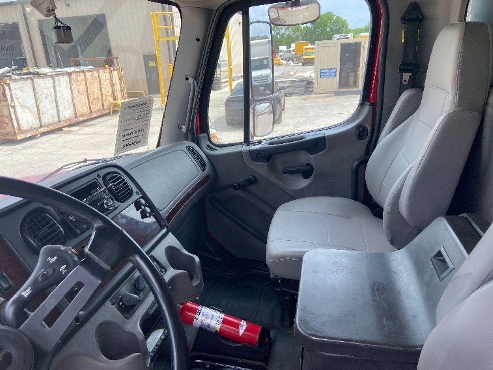 Refrigerated Truck-Light and Medium Duty Trucks-Freightliner-2020-M211264S-Kansas City-MO-151,507\n\t\tmiles-$ 99,000 - Image 19