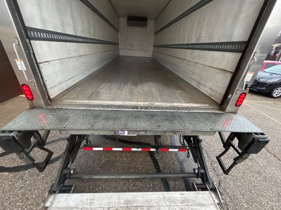 Refrigerated Truck-Light and Medium Duty Trucks-Freightliner-2020-M211264S-Lansing-MI-592,138\n\t\tmiles-$ 79,250 - Image 10