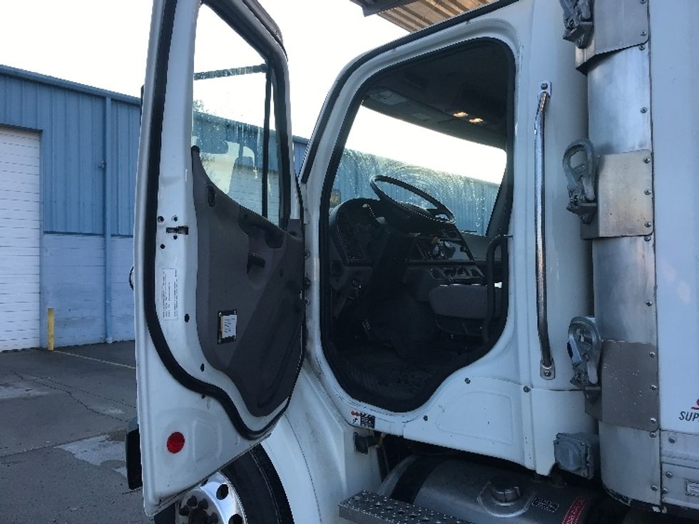 Refrigerated Truck-Light and Medium Duty Trucks-Freightliner-2020-M211264S-Morristown-TN-30,563\n\t\tmiles-$ 108,750 - Image 15