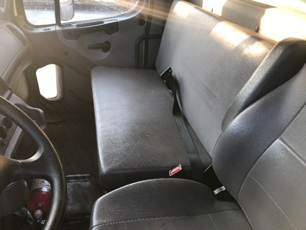 Refrigerated Truck-Light and Medium Duty Trucks-Freightliner-2020-M211264S-Morristown-TN-30,563\n\t\tmiles-$ 108,750 - Image 18