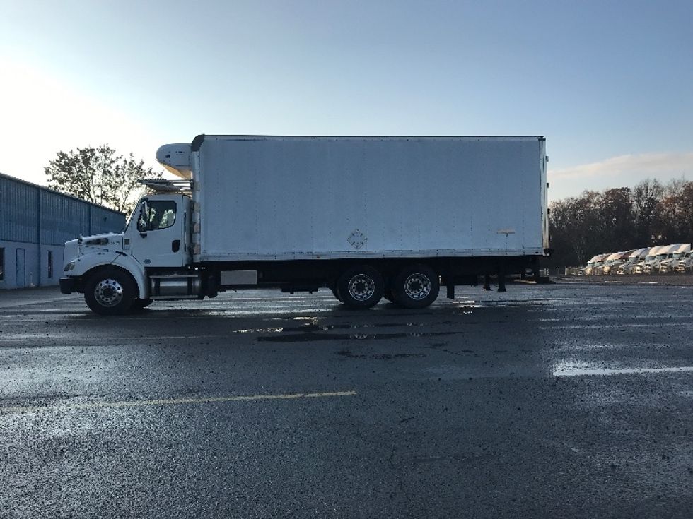 Refrigerated Truck-Light and Medium Duty Trucks-Freightliner-2020-M211264S-Morristown-TN-30,563\n\t\tmiles-$ 108,750 - Image 4