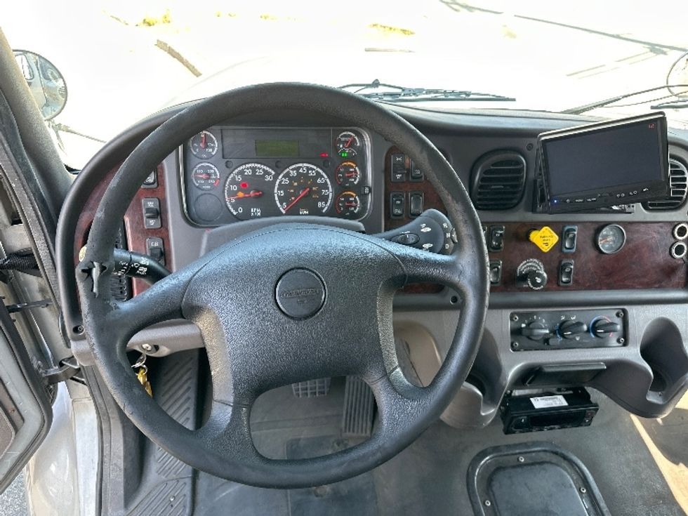 Refrigerated Truck-Light and Medium Duty Trucks-Freightliner-2020-M211264S-North Bergen-NJ-338,804\n\t\tmiles-$ 85,750 - Image 12