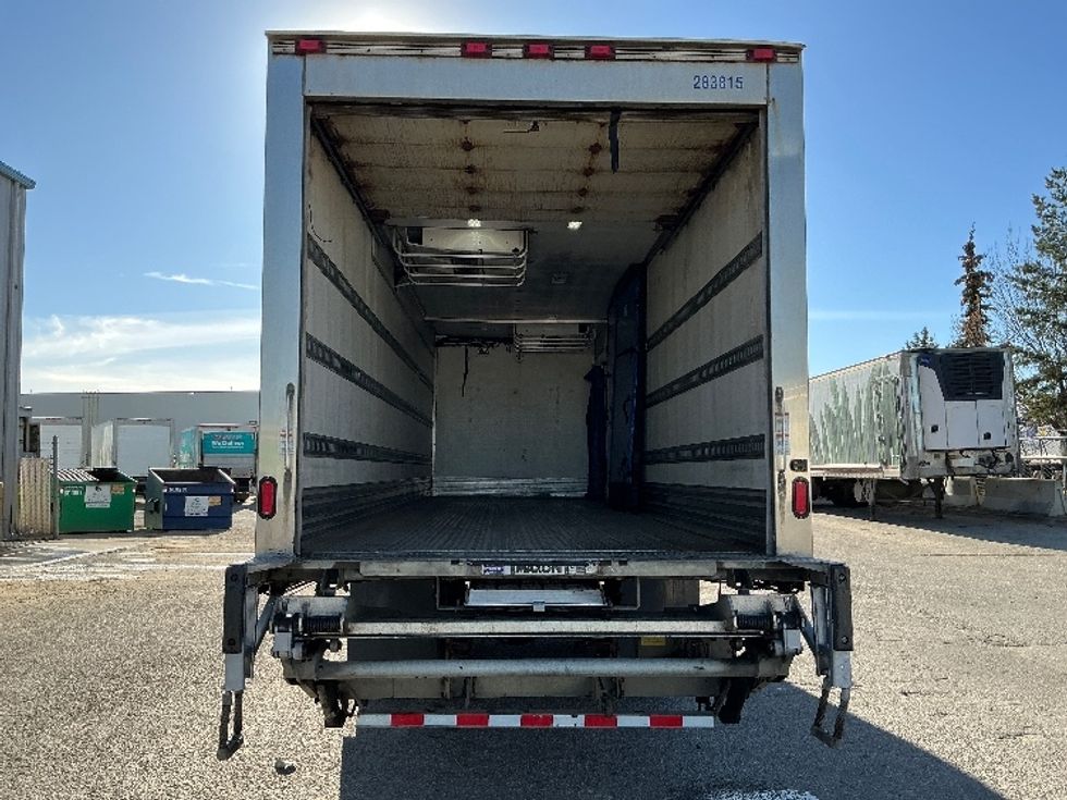 Refrigerated Truck-Light and Medium Duty Trucks-Freightliner-2020-M211264S-Rocky View County-AB-608,999\n\t\tkm-$ 123,250 - Image 16