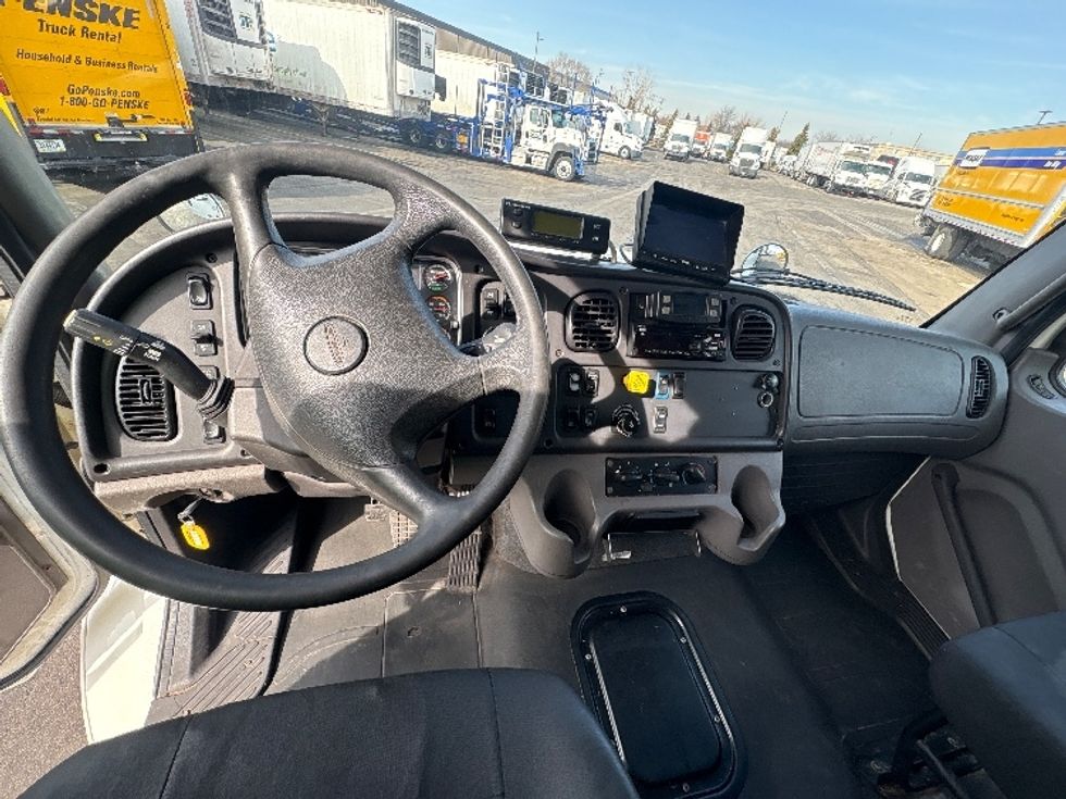 Refrigerated Truck-Light and Medium Duty Trucks-Freightliner-2020-M211264S-Sturtevant-WI-278,108\n\t\tmiles-$ 94,250 - Image 18