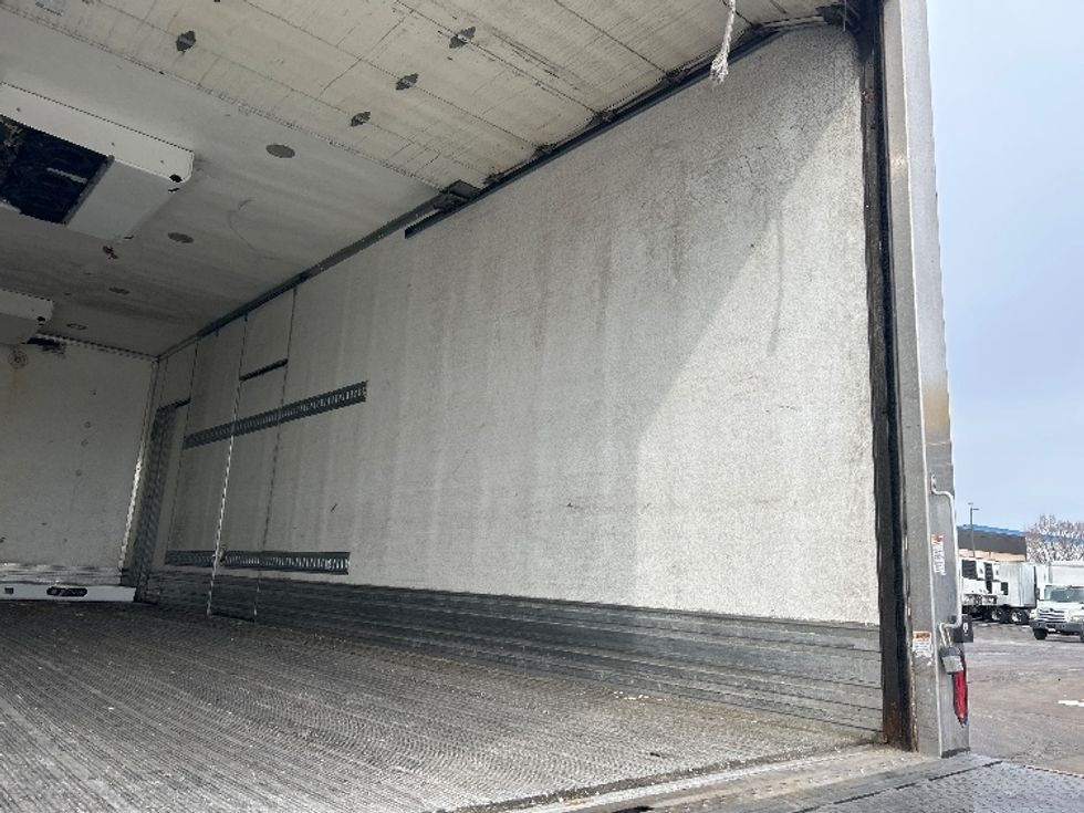 Refrigerated Truck-Light and Medium Duty Trucks-Freightliner-2020-M211264S-Sturtevant-WI-394,164\n\t\tmiles-$ 90,000 - Image 12