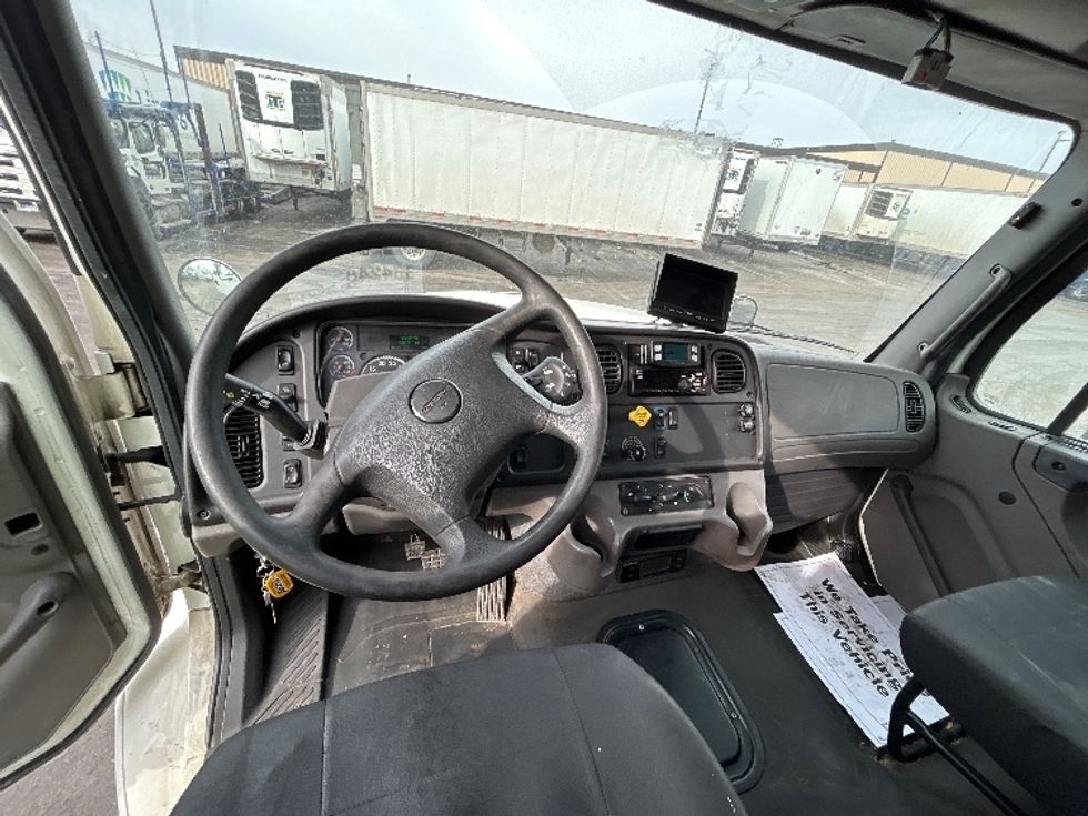 Refrigerated Truck-Light and Medium Duty Trucks-Freightliner-2020-M211264S-Sturtevant-WI-394,164\n\t\tmiles-$ 90,000 - Image 18