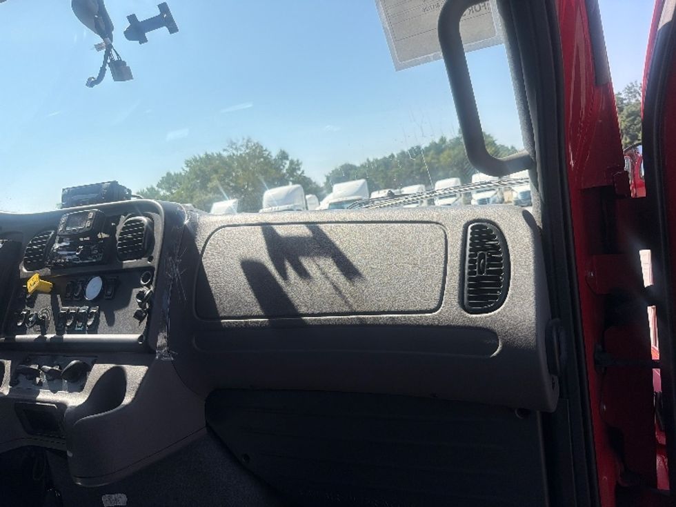 Refrigerated Truck-Light and Medium Duty Trucks-Freightliner-2021-M2-Atlanta-GA-101,031\n\t\tmiles-$ 55,500 - Image 21
