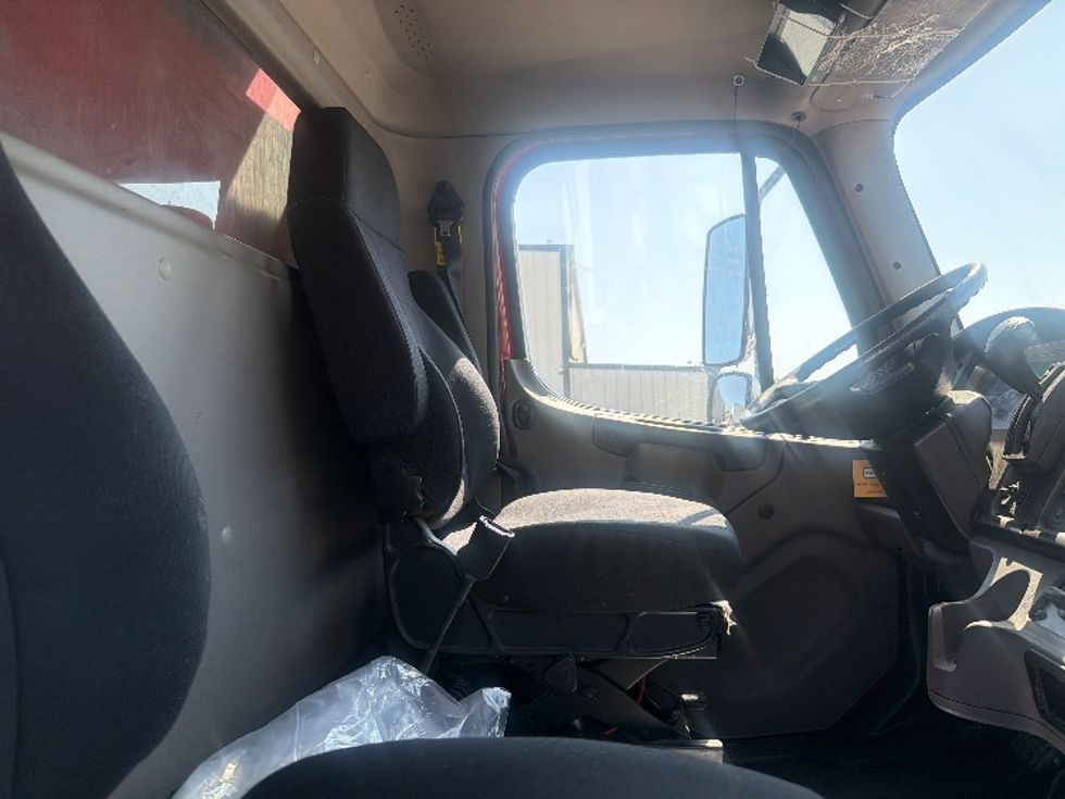 Refrigerated Truck-Light and Medium Duty Trucks-Freightliner-2021-M2-Atlanta-GA-101,031\n\t\tmiles-$ 55,500 - Image 22