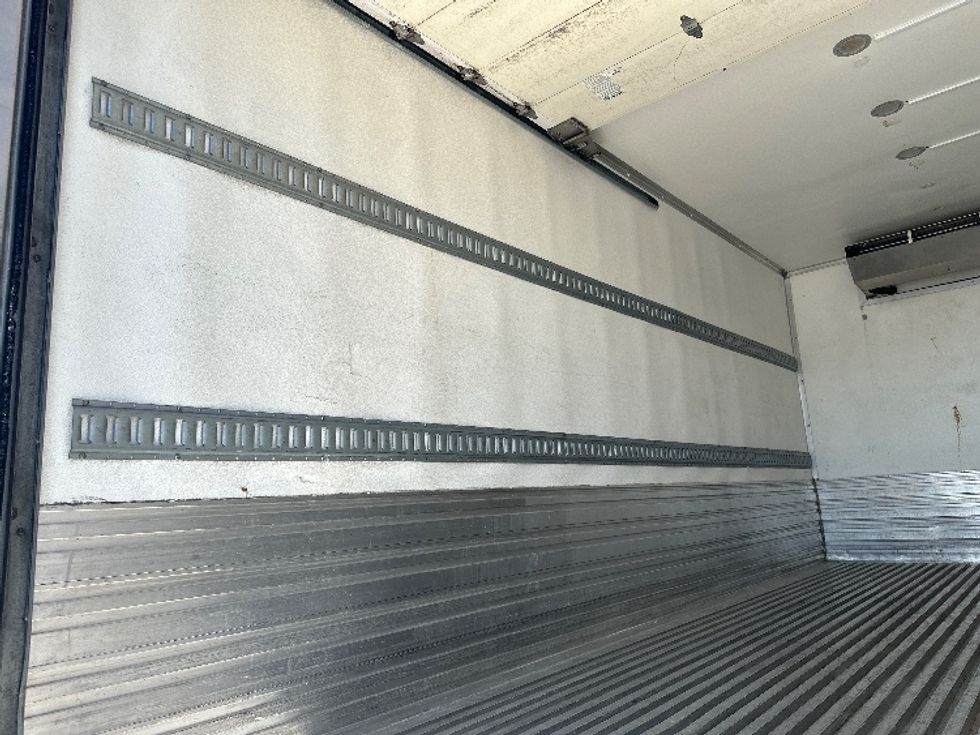 Refrigerated Truck-Light and Medium Duty Trucks-Freightliner-2021-M2-Austin-TX-90,426\n\t\tmiles-$ 70,500 - Image 11