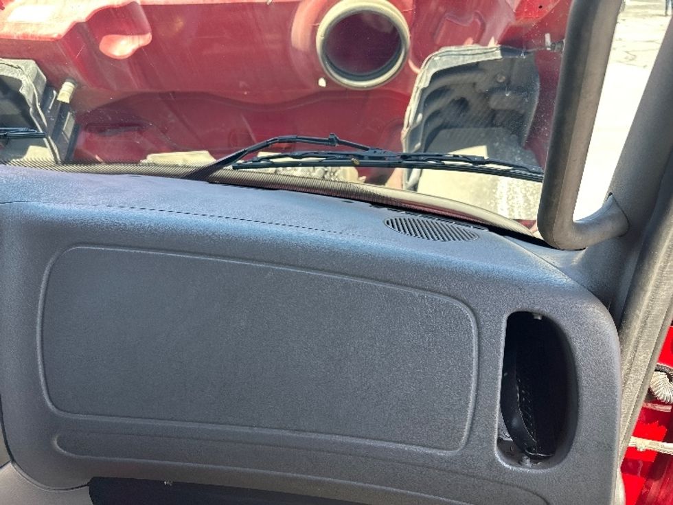 Refrigerated Truck-Light and Medium Duty Trucks-Freightliner-2021-M2-Austin-TX-90,426\n\t\tmiles-$ 70,500 - Image 21