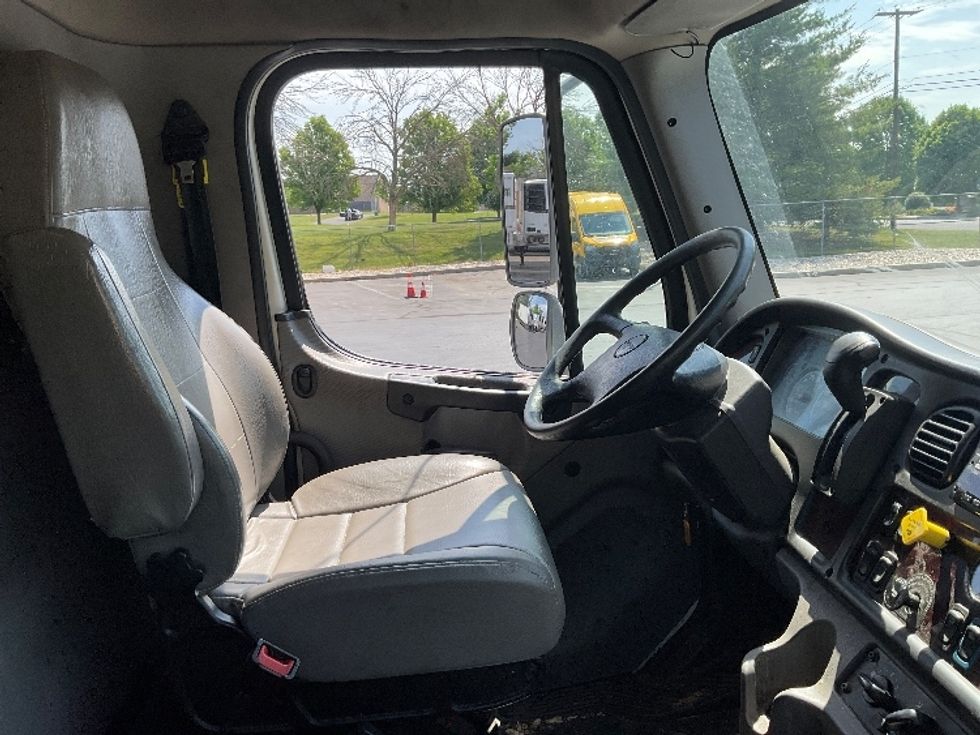 Refrigerated Truck-Light and Medium Duty Trucks-Freightliner-2021-M2-Bethlehem-PA-247,544\n\t\tmiles-$ 41,000 - Image 22