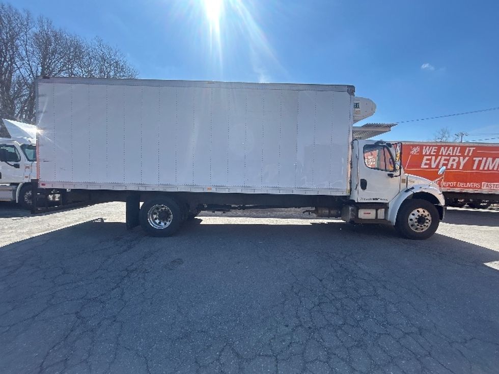 Refrigerated Truck-Light and Medium Duty Trucks-Freightliner-2021-M2-Braintree-MA-124,015\n\t\tmiles-$ 55,750 - Image 16